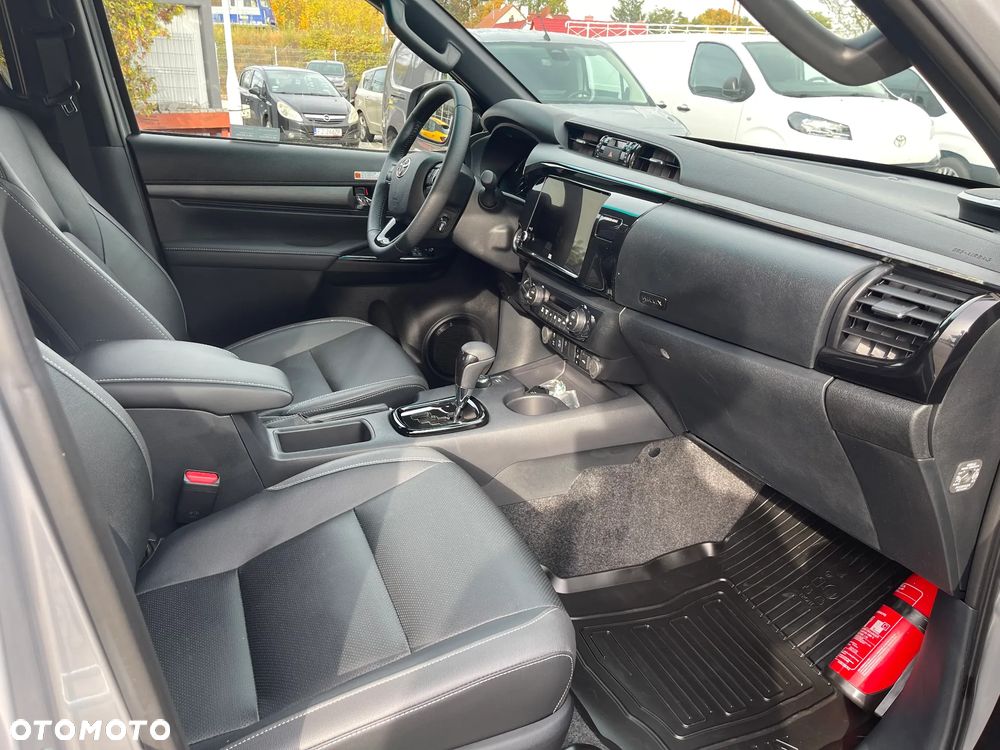 Toyota Hilux 2.8 D-4D Double Cab Invincible 4x4 - 16
