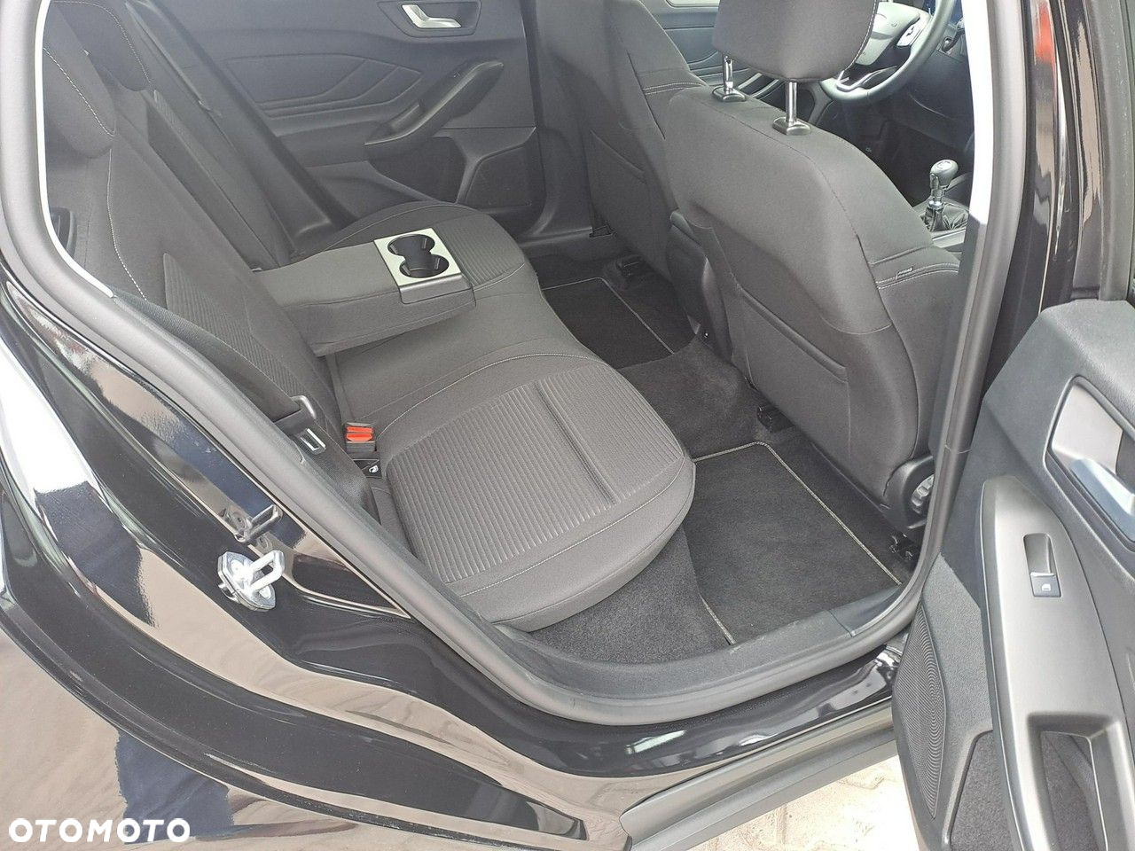Ford Focus 1.0 EcoBoost mHEV Titanium X - 13
