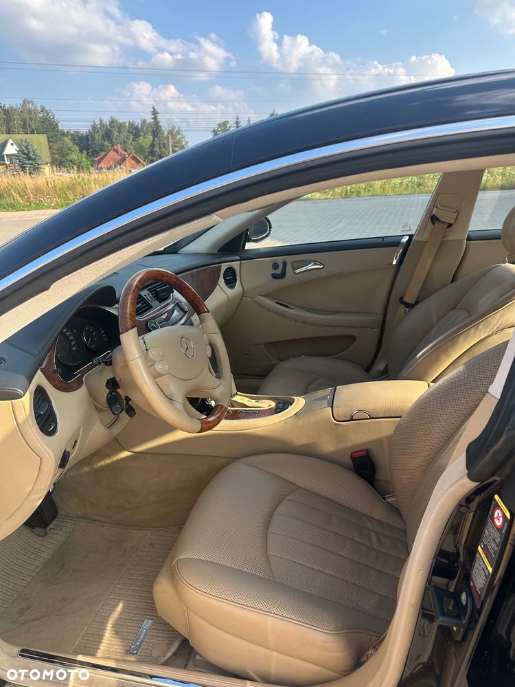 Mercedes-Benz CLS 500 - 9