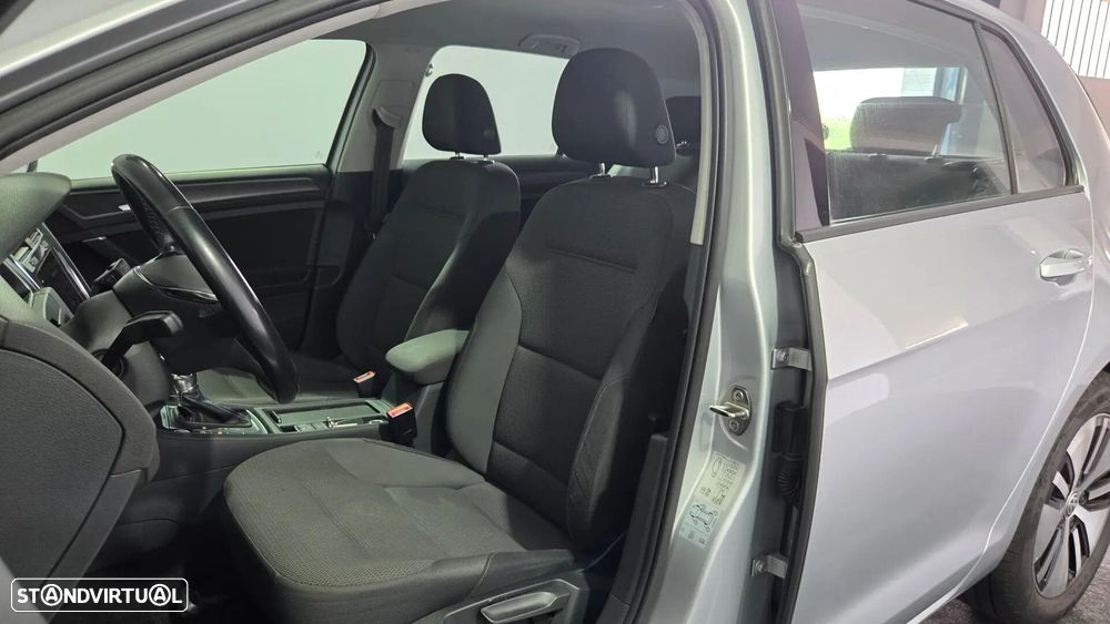 VW e-Golf Standard - 12