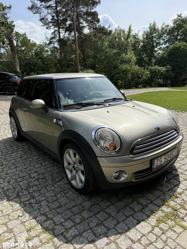 MINI Cooper Standard - 1
