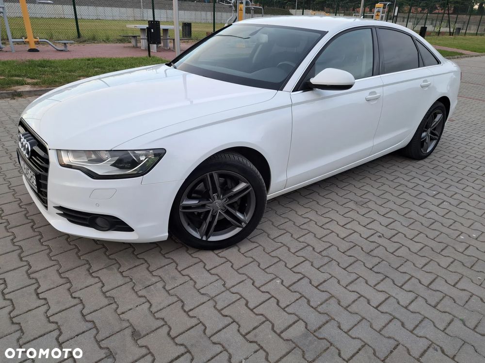 Audi Q3 2.0 TDI - 1