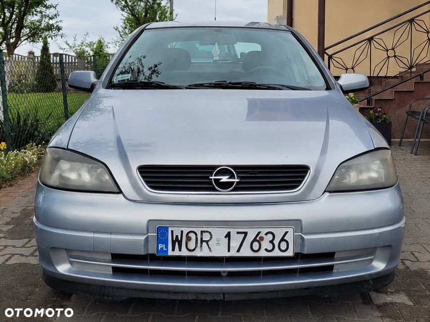 Opel Astra - 2