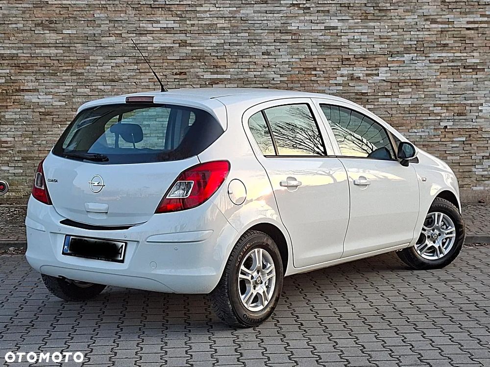 Opel Corsa 1.2 16V Color Edition - 4