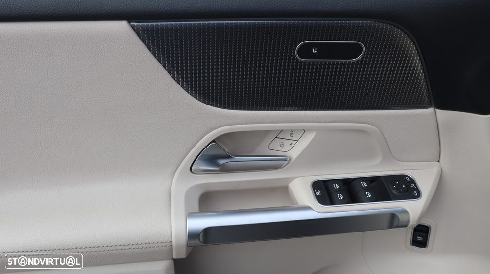 Mercedes-Benz GLB 180 d Progressive - 10