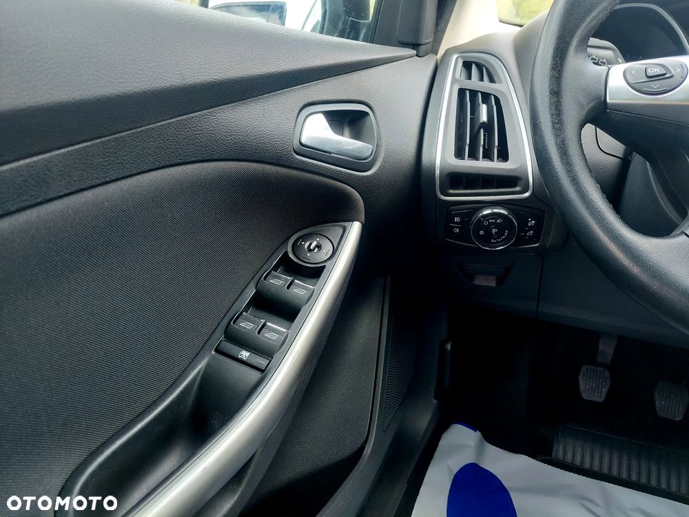 Ford Focus 1.0 EcoBoost Edition - 17
