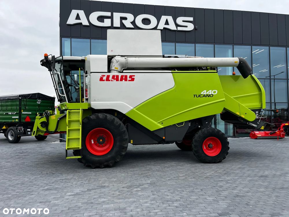 Claas TUCANO 440 APS - 2