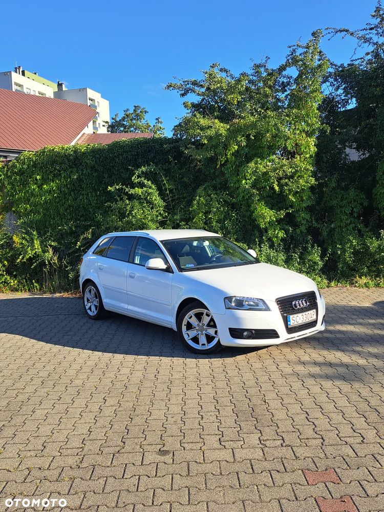 Audi A3 Sportback 1.6 TDI DPF Ambition - 8