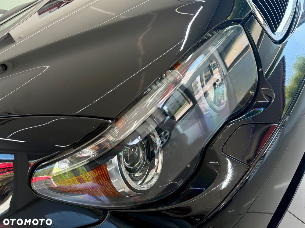 BMW Seria 7 745i - 21