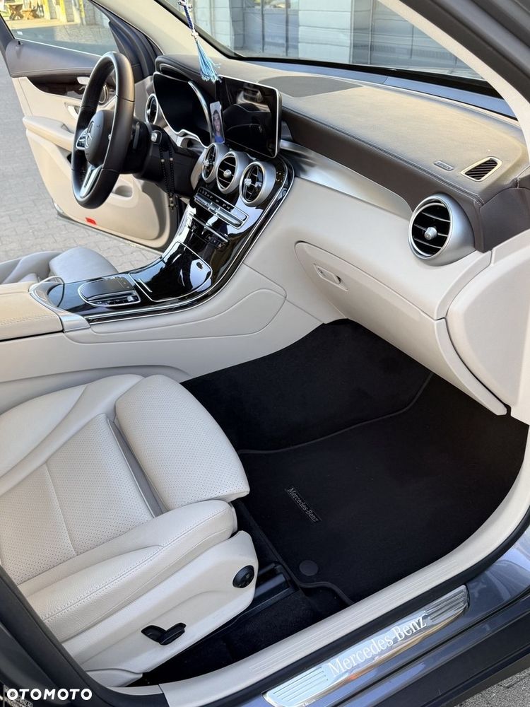 Mercedes-Benz GLC 200 4-Matic - 9
