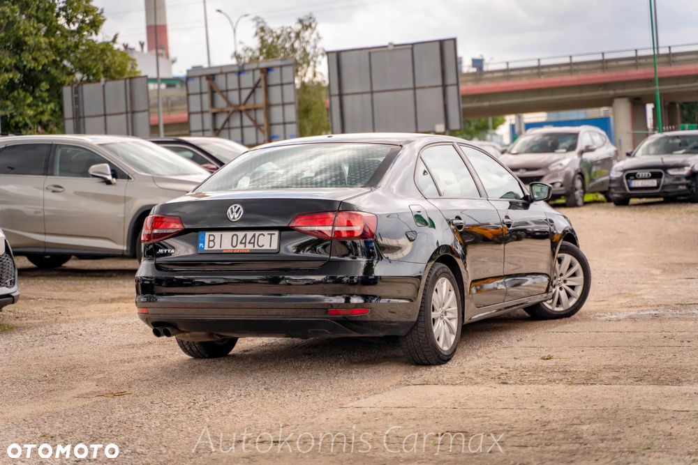 Volkswagen Jetta 2.0 Base - 8