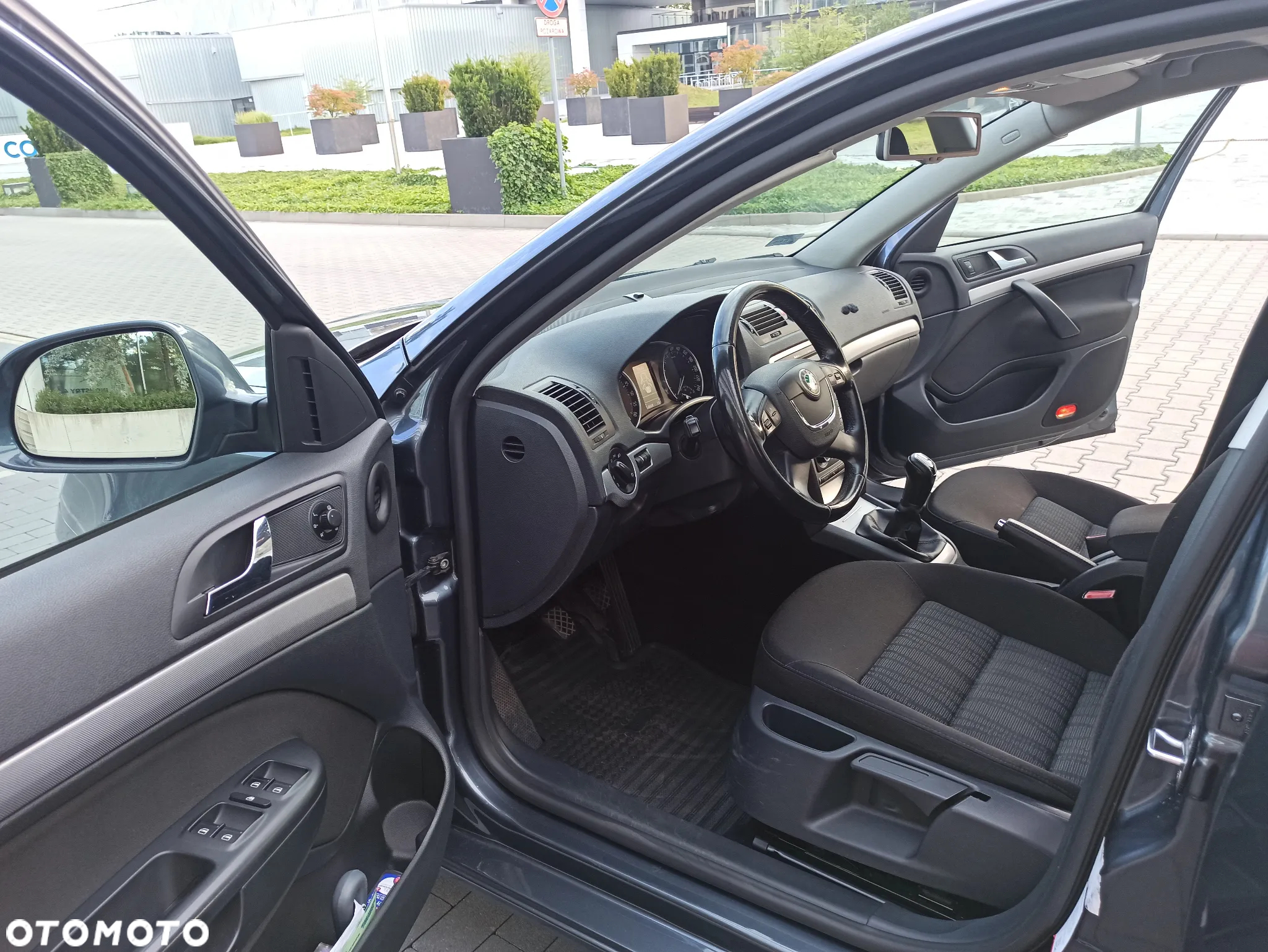 Skoda Octavia 2.0 TDI DPF Elegance - 24
