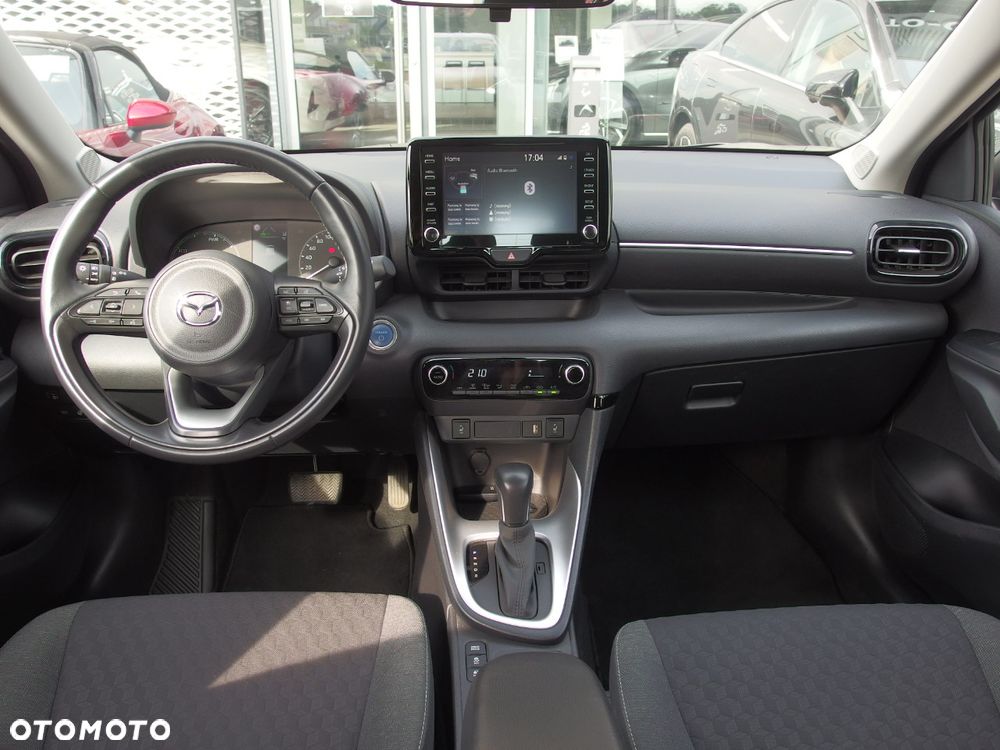 Mazda 2 Hybrid - 10