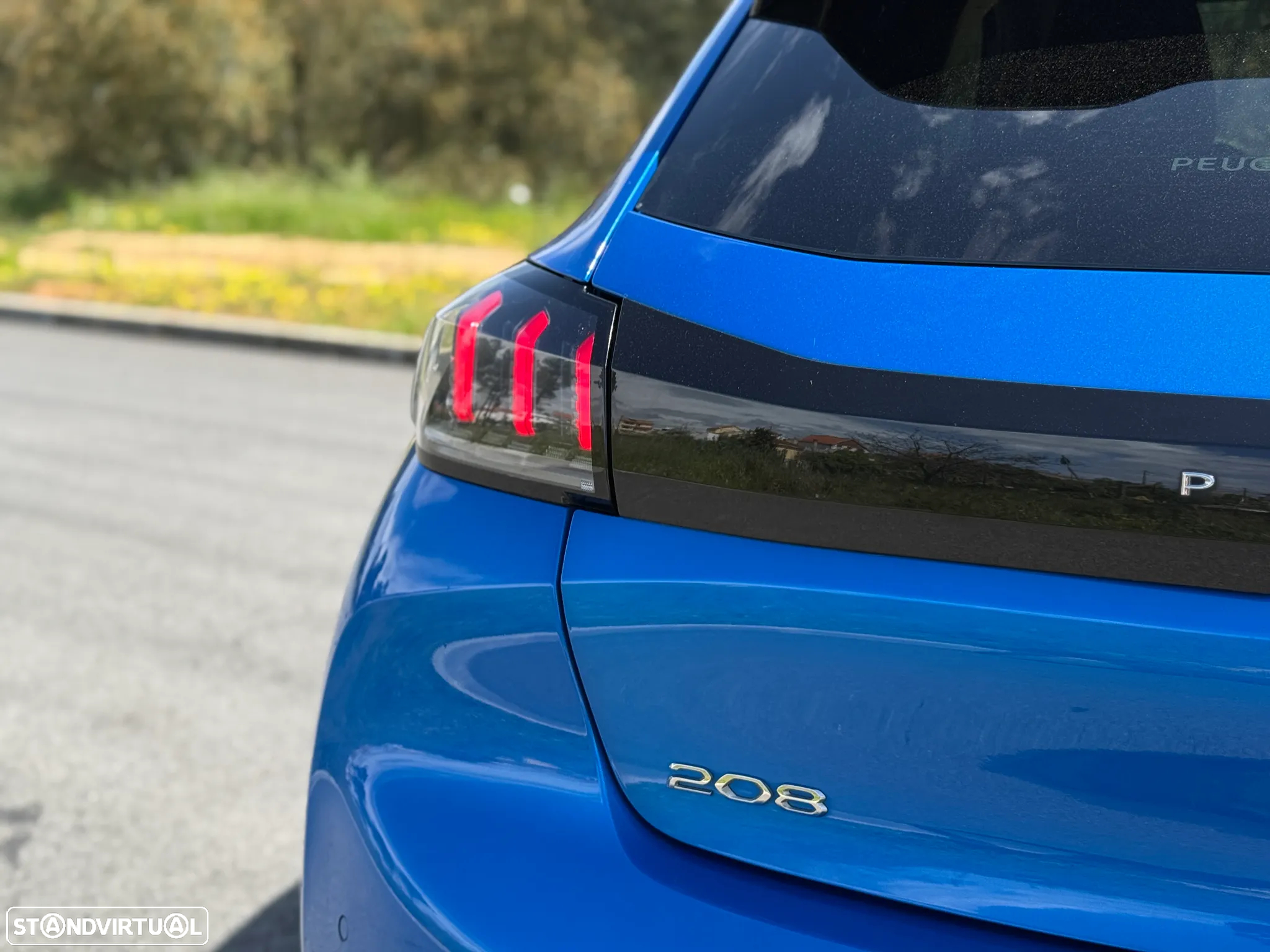 Peugeot 208 1.2 PureTech GT Line EAT8 - 9