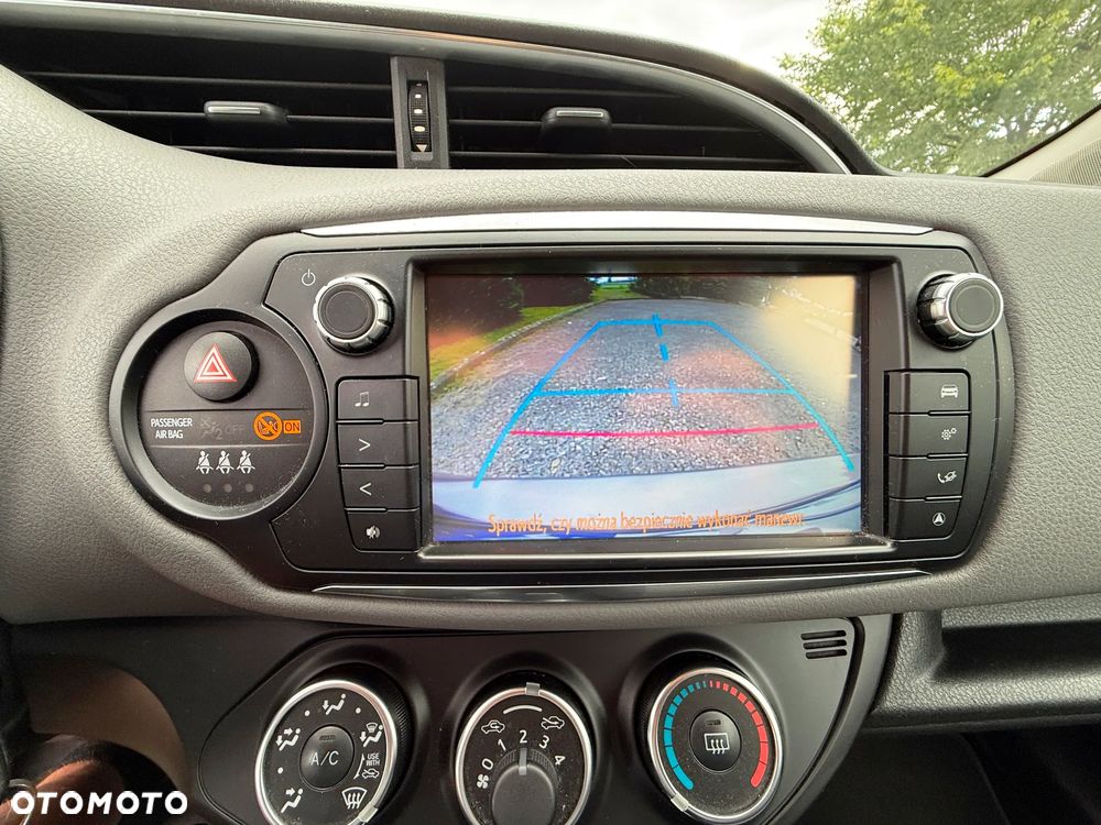 Toyota Yaris 1.33 Premium - 16