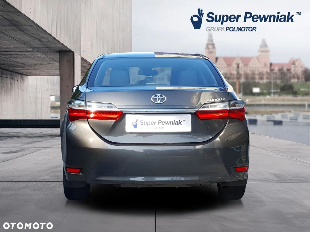 Toyota Corolla 1.6 Comfort - 4