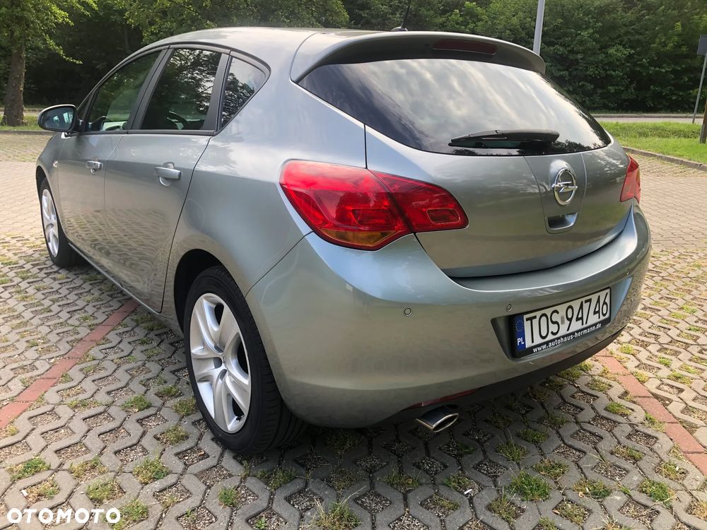 Opel Astra 1.4 Turbo - 10