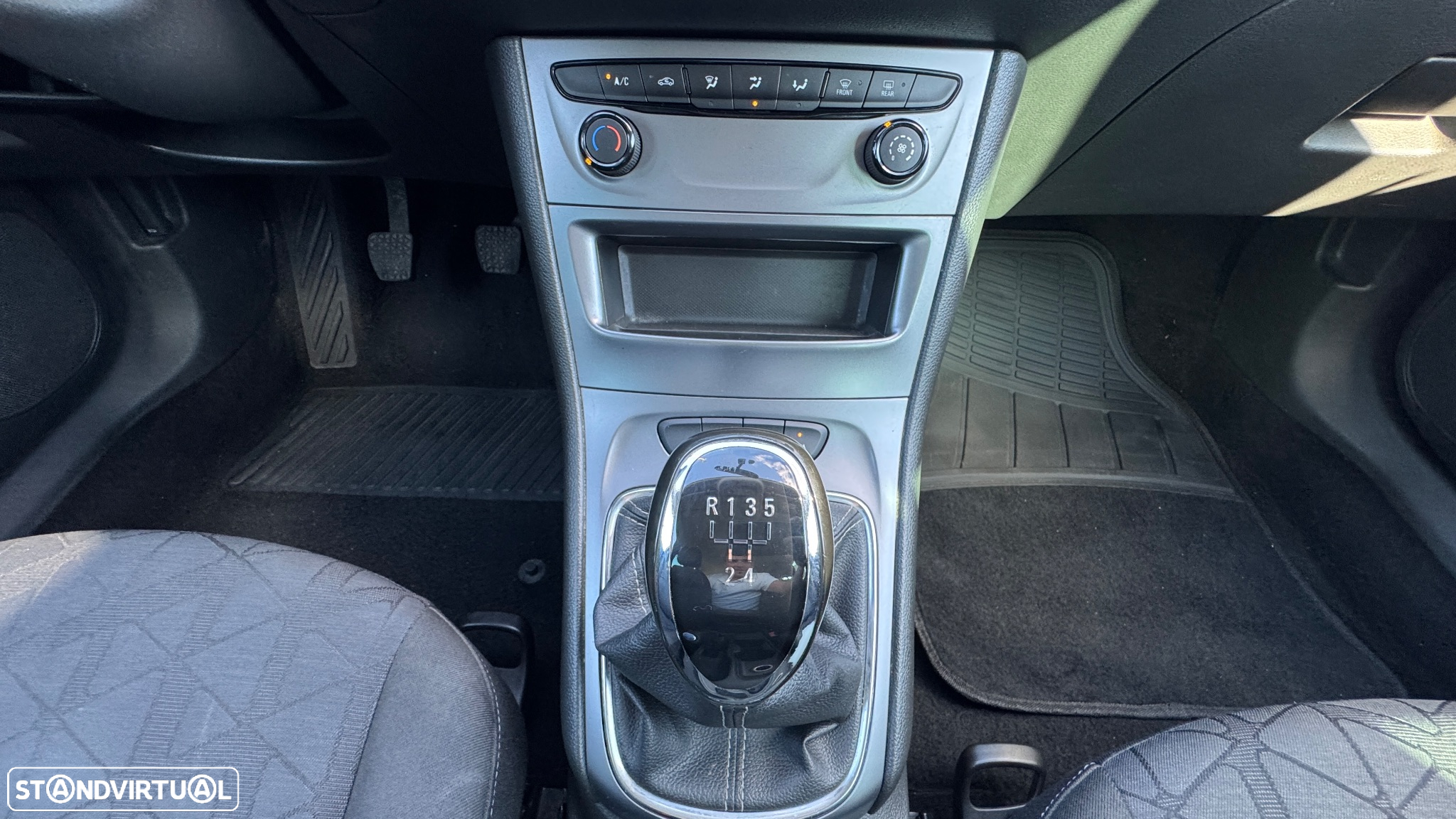 Opel Astra Sports Tourer 1.0 120 Anos S/S - 25