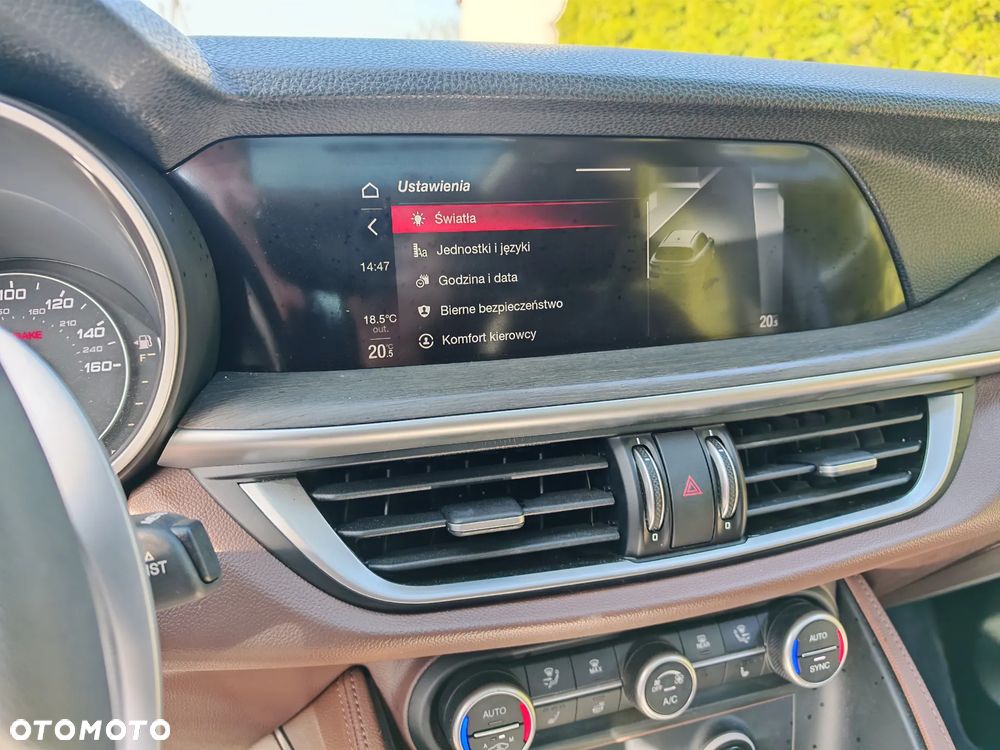 Alfa Romeo Stelvio 2.0 Turbo 16V AT8-Q4 Veloce Ti - 15