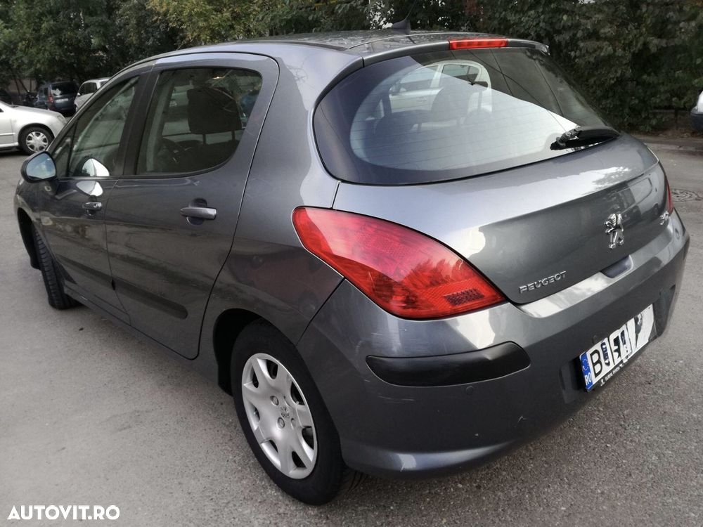 Peugeot 308 1.6HDi Premium - 2