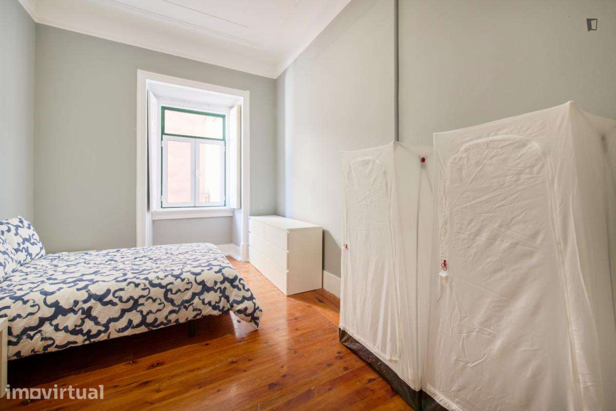 Quarto - localizado em Entrecampos Lisbon - Grande imagem: 5/51