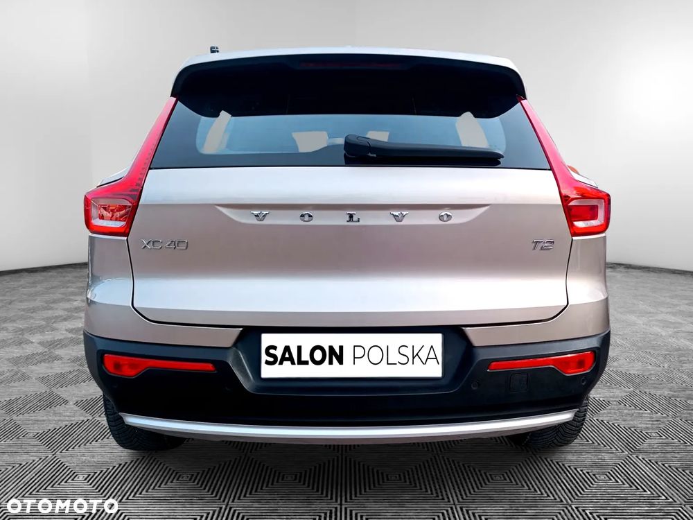 Volvo XC 40 T2 Core - 4