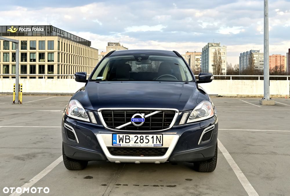 Volvo XC 60 D4 Momentum - 11