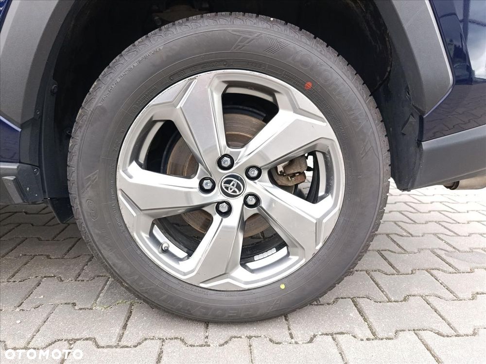 Toyota RAV4 - 18