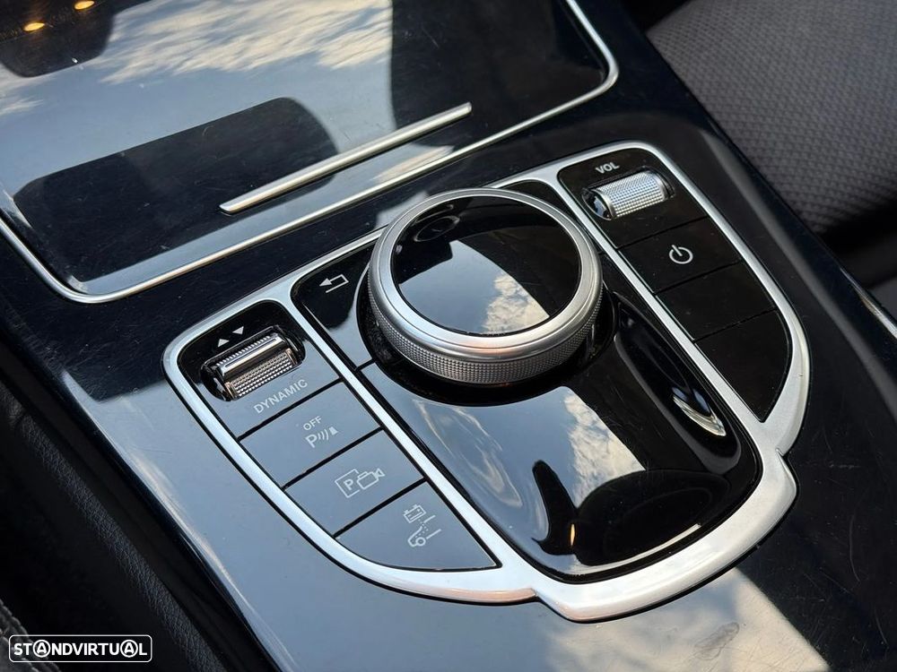 Mercedes-Benz C 300 de Avantgarde - 19