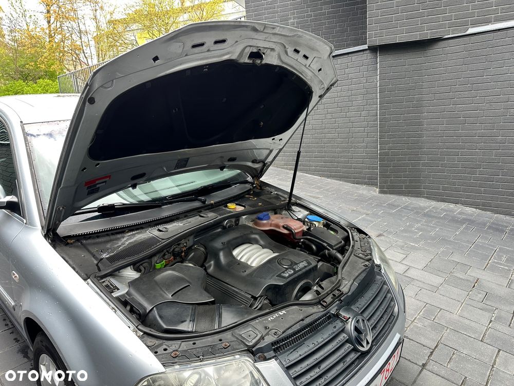 Volkswagen Passat 2.8 V6 4Mot Highline Tiptr - 21