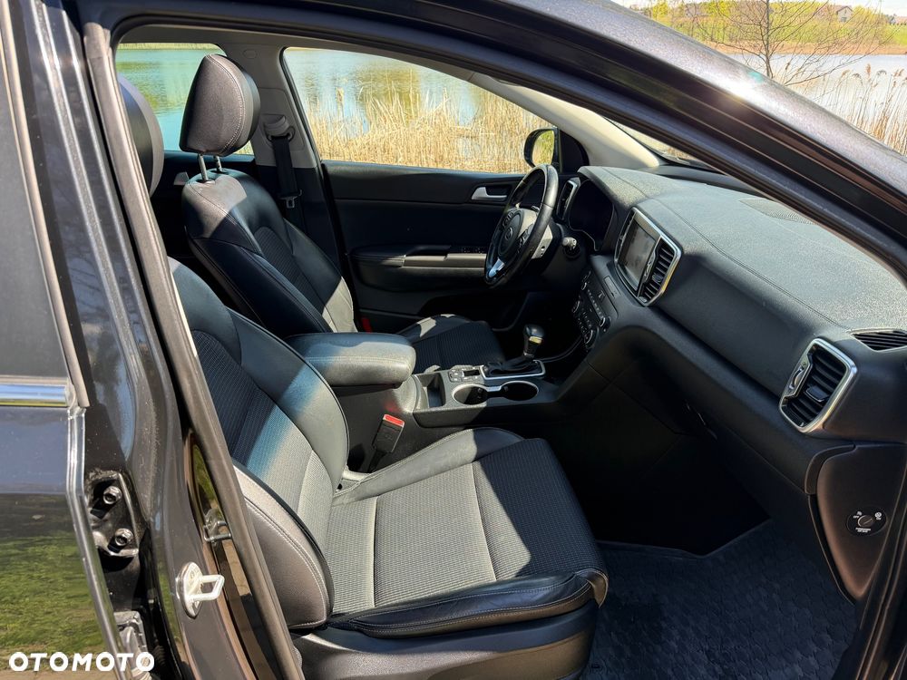 Kia Sportage 2.0 CRDI 4WD Automatik Spirit - 11