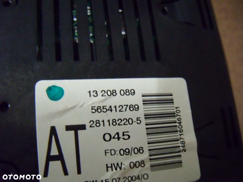 opel astra h 06r  wyświetlacz radia 13208089 - 2