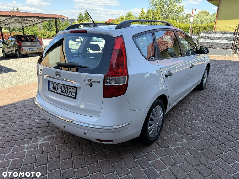 Hyundai i30 i30cw 1.4 Edition Plus - 4