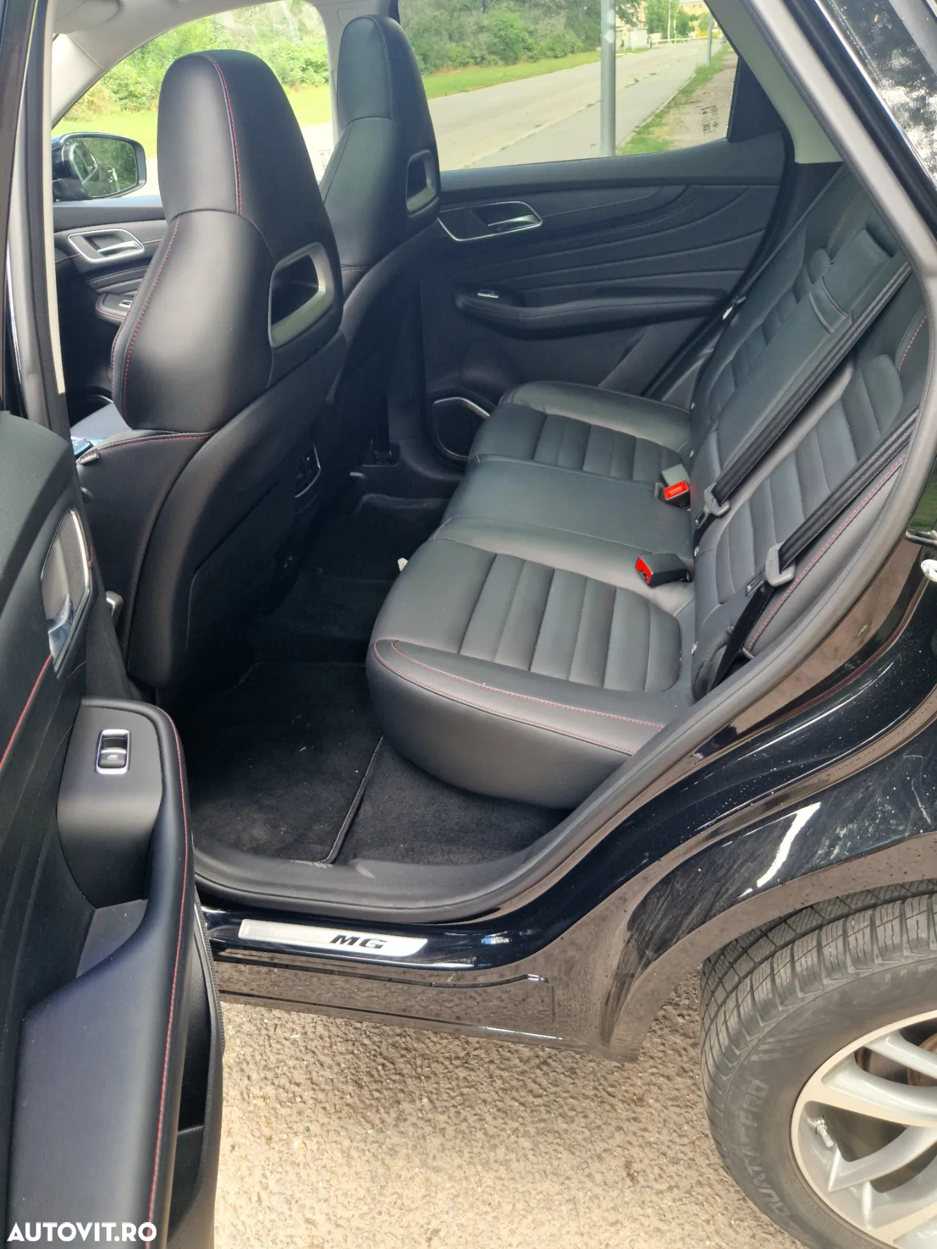 MG EHS 1.5T-GDI PHEV Luxury - 10