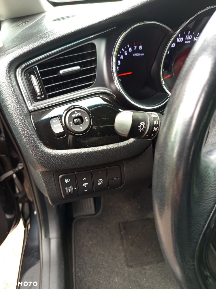 Kia Ceed 1.6 GDI L - 11