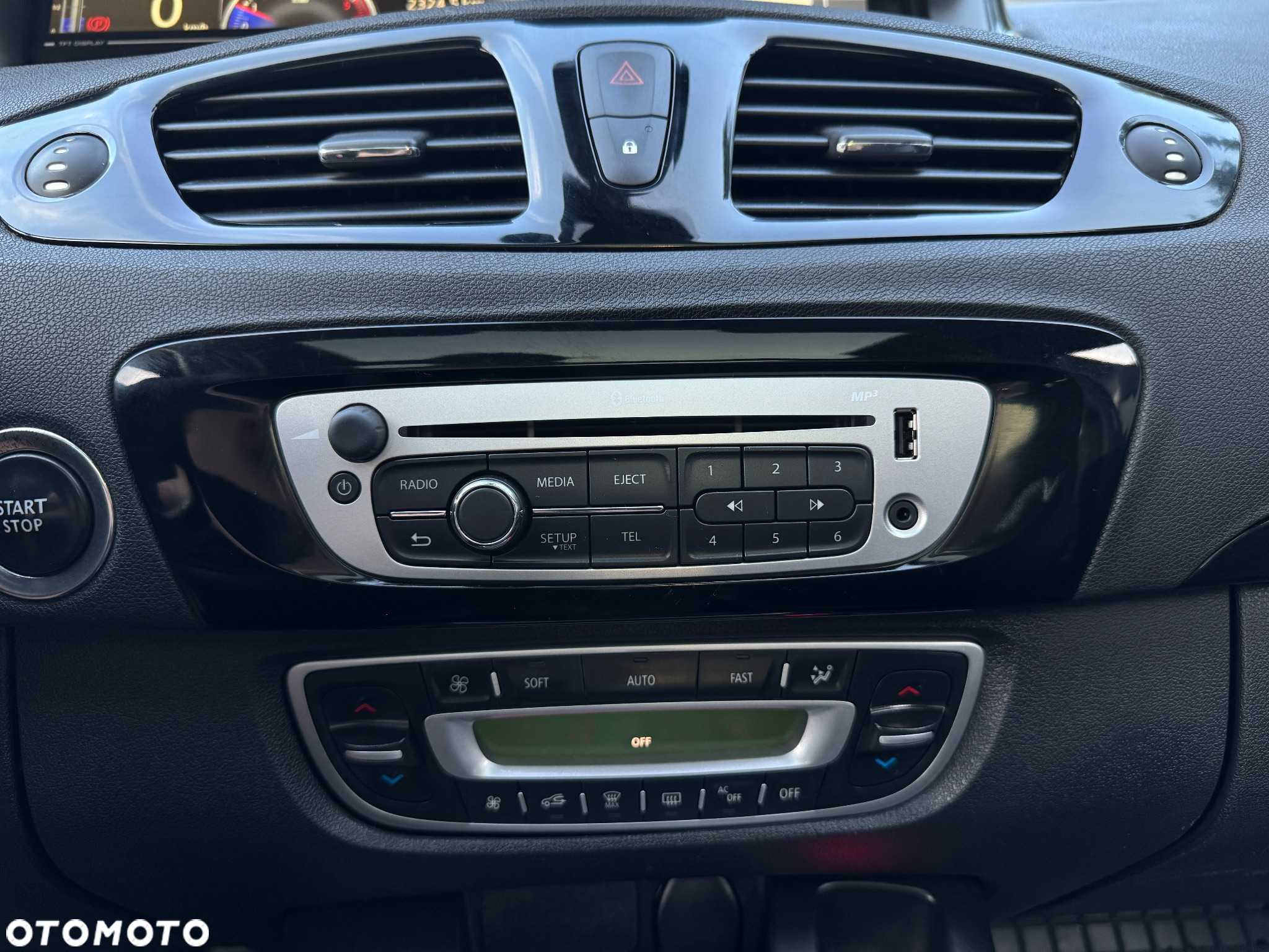 Renault Scenic 1.5 dCi Bose EDition EDC - 26