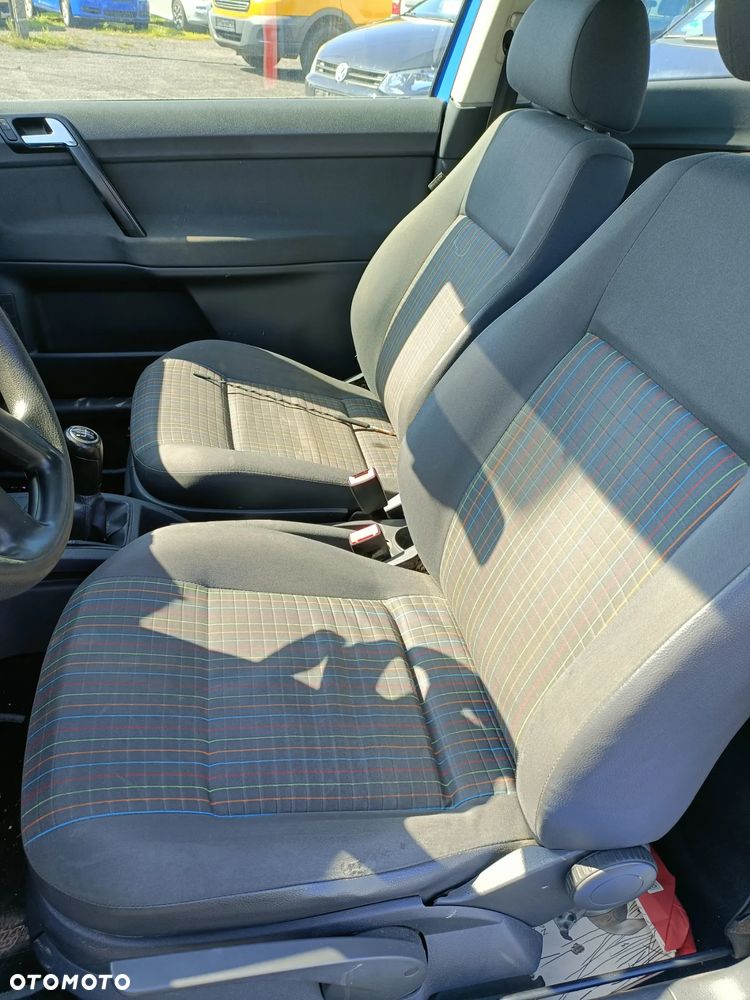 Volkswagen Polo - 9