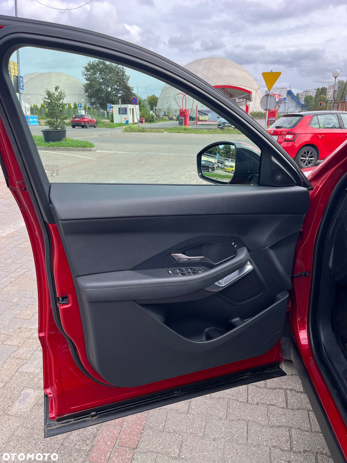 Jaguar E-Pace D150 - 11