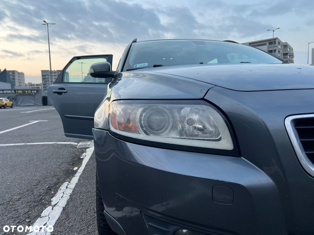 Volvo V50 2.0D Momentum - 10