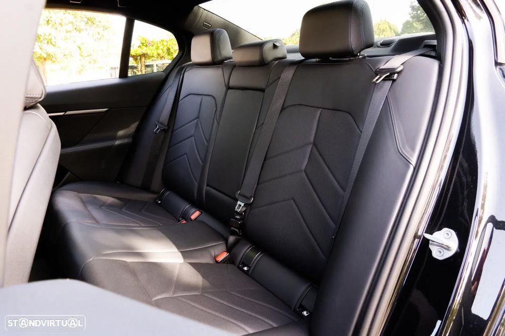 BMW i5 eDrive40 Pack Desportivo M - 57