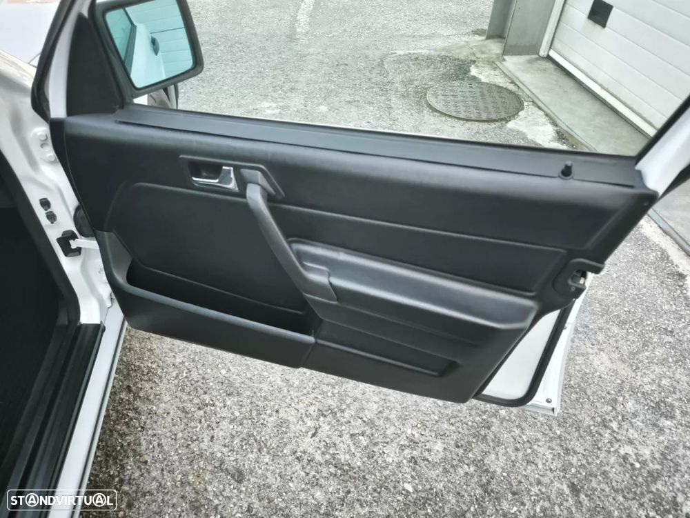 Mercedes-Benz W201 (1982-1993) 190 E 1.8 - 38