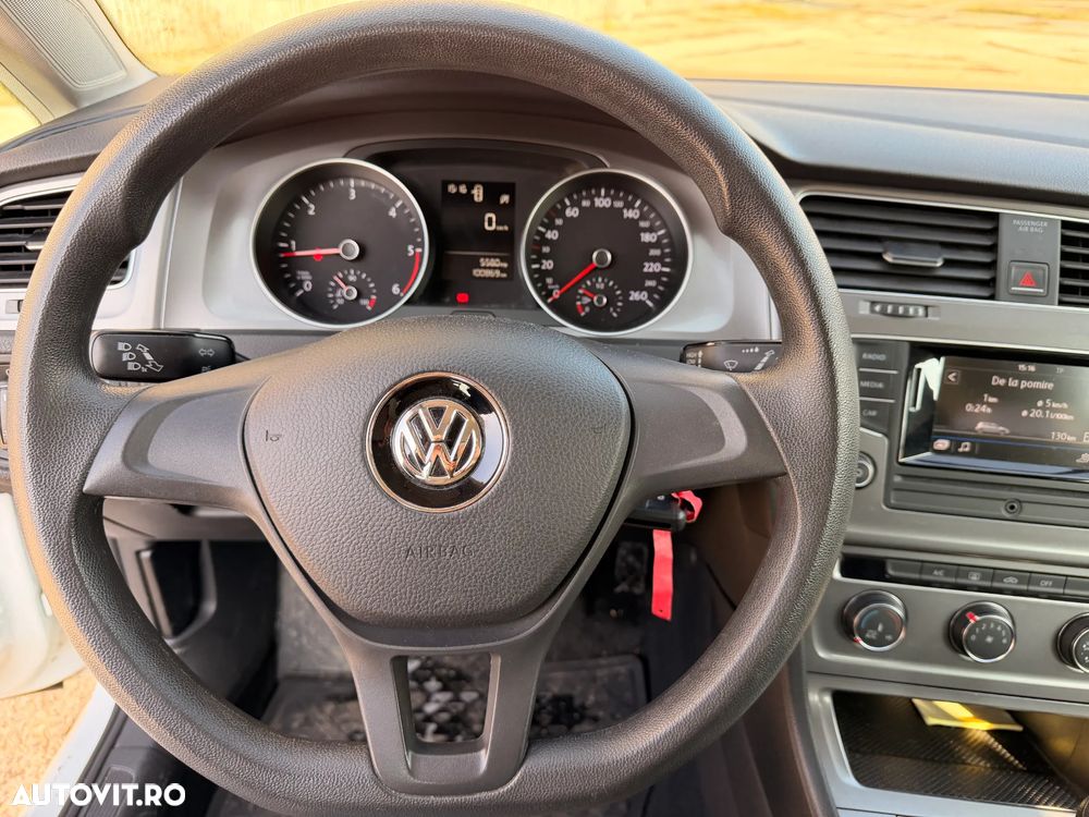 Volkswagen Golf 1.6 TDI DPF Trendline - 11