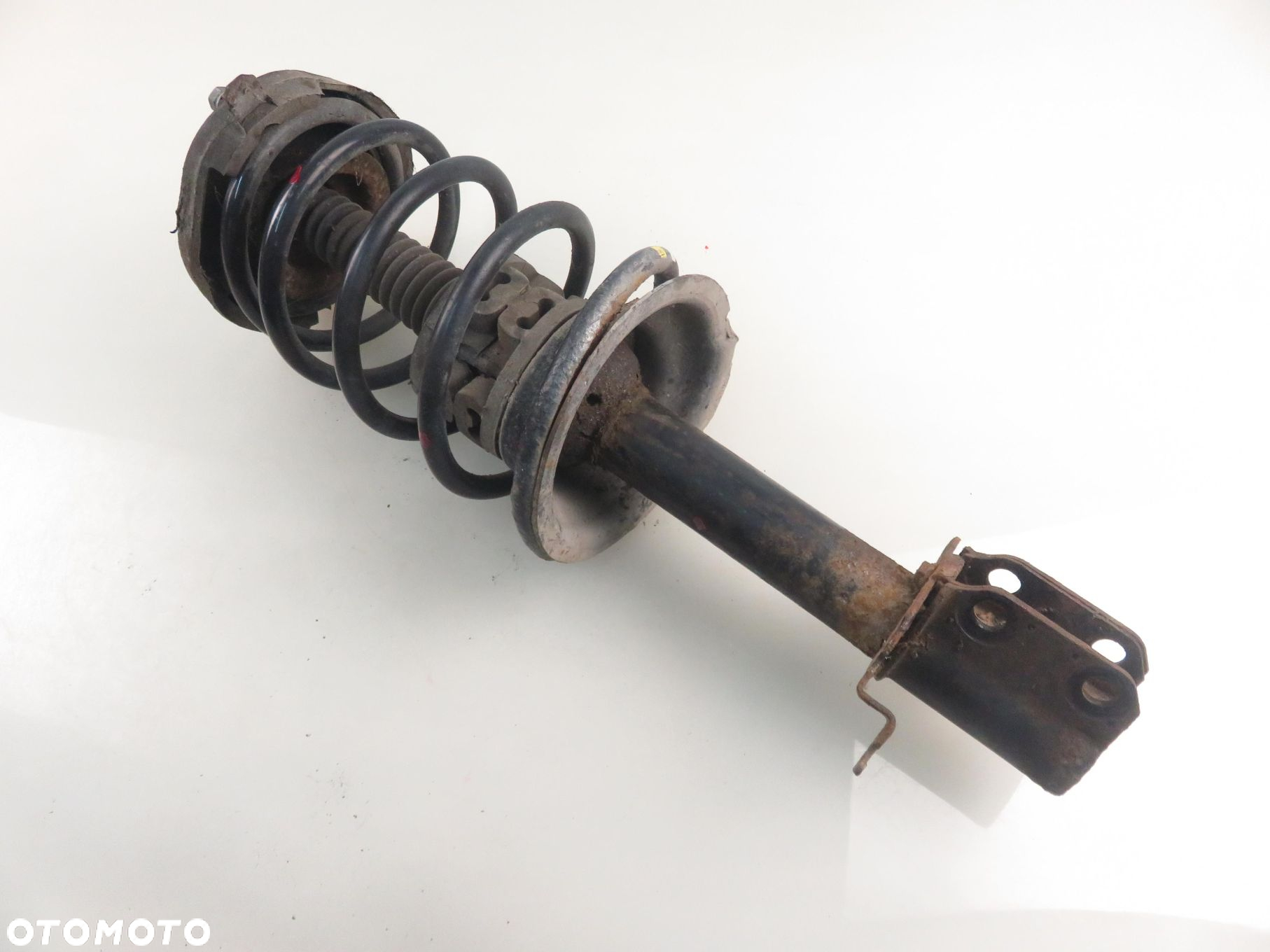 MCPERSON PRAWY PRZEDNI RENAULT MEGANE I 1.4 16V 95 - K4J 750 - 6