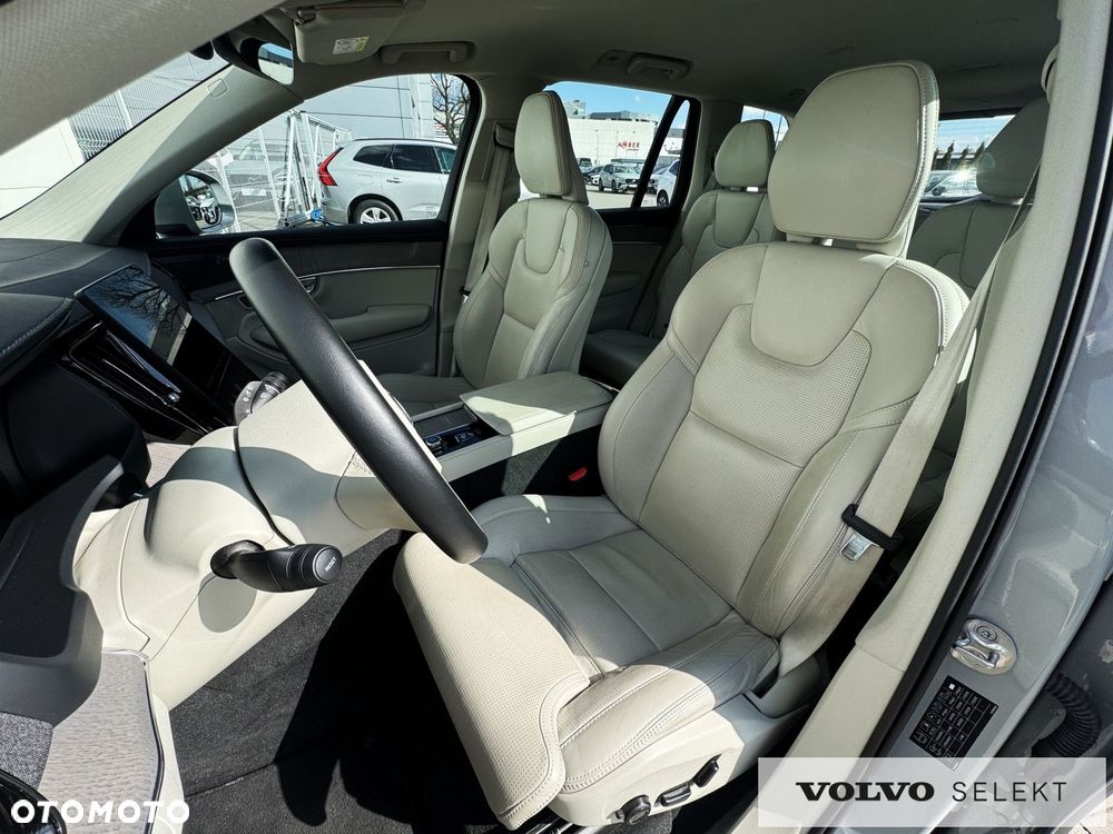 Volvo XC 90 - 31
