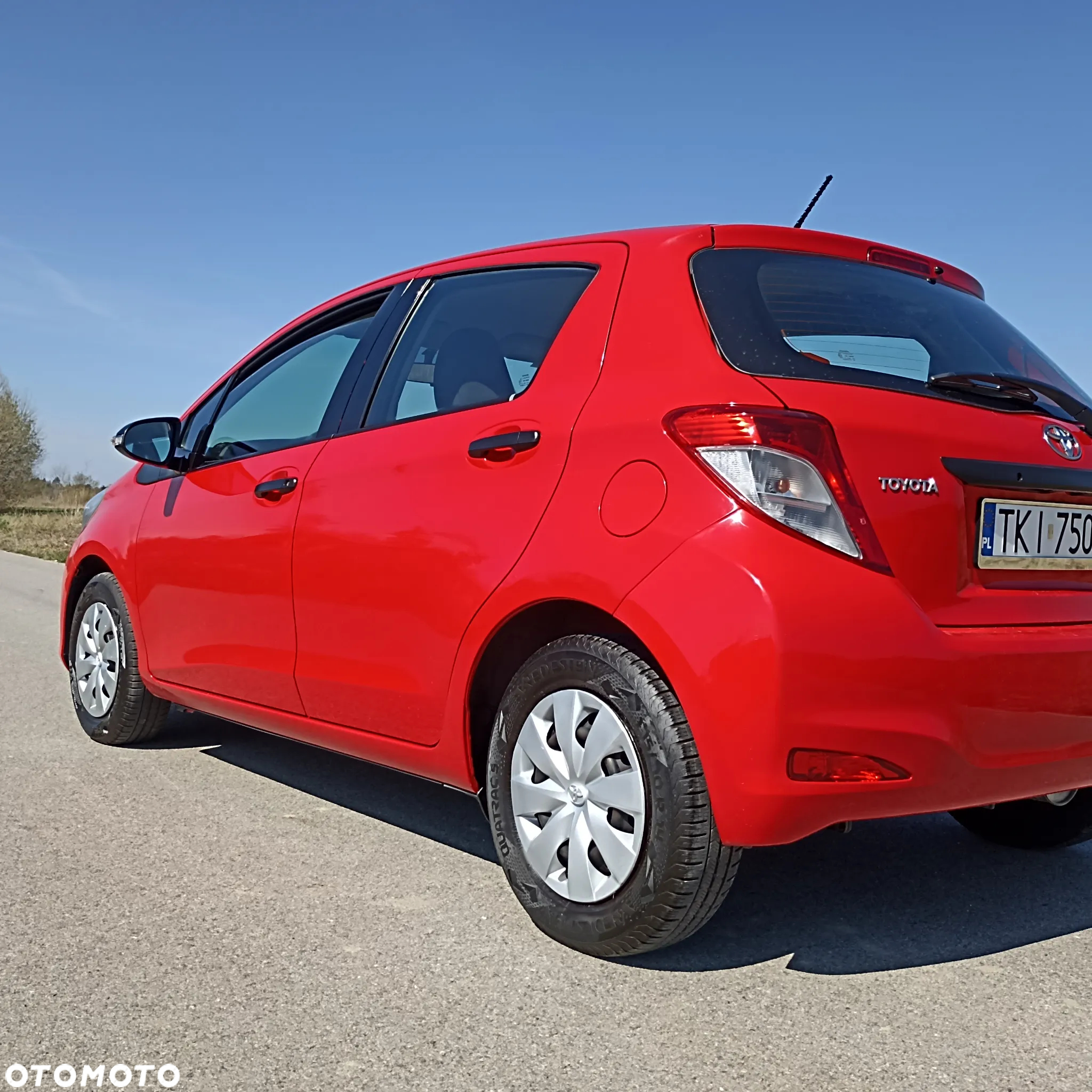 Toyota Yaris 1.0 Premium - 30