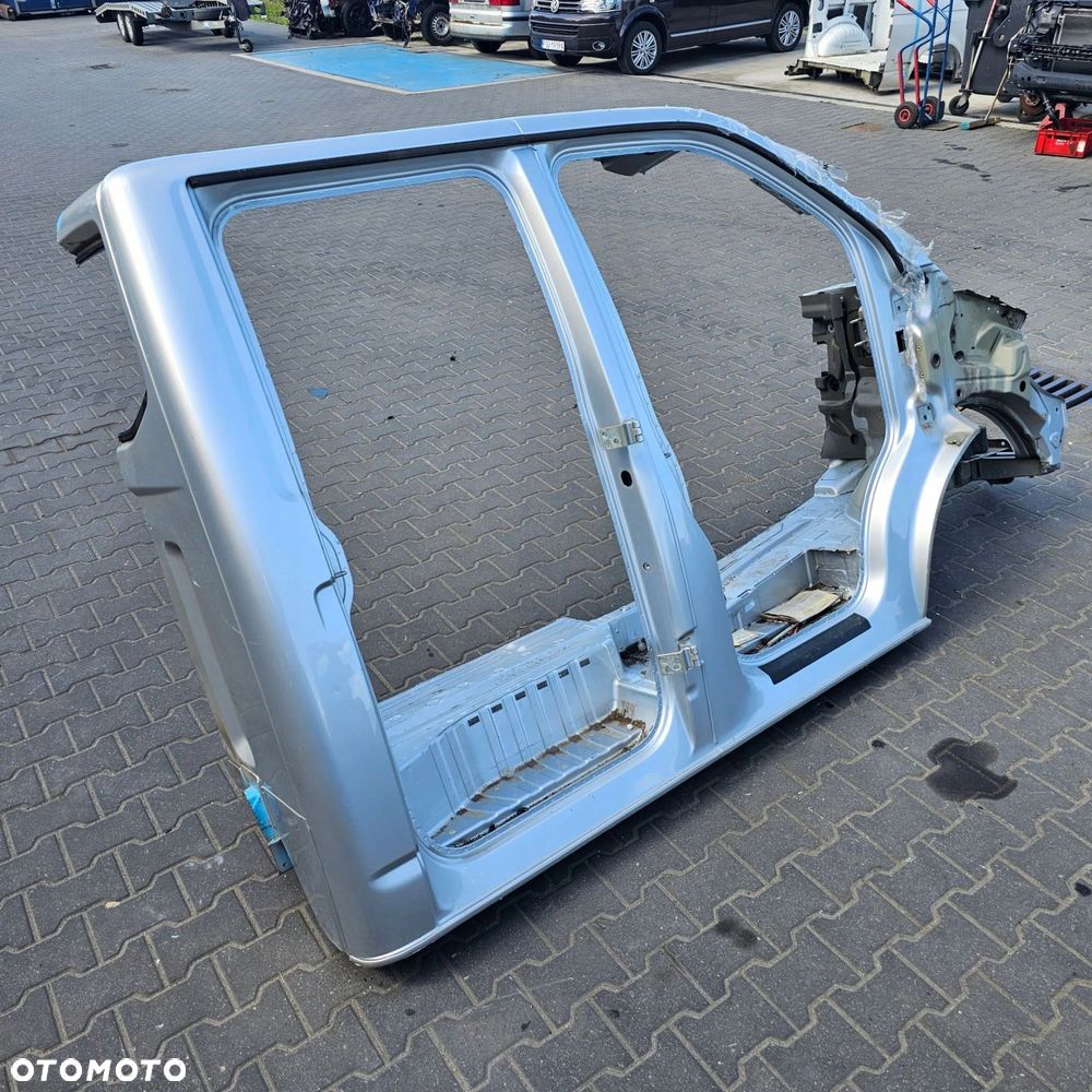 VW T6 DOKA bok ćwiartka podłużnica błotnik PRAWY PRZÓD - 2
