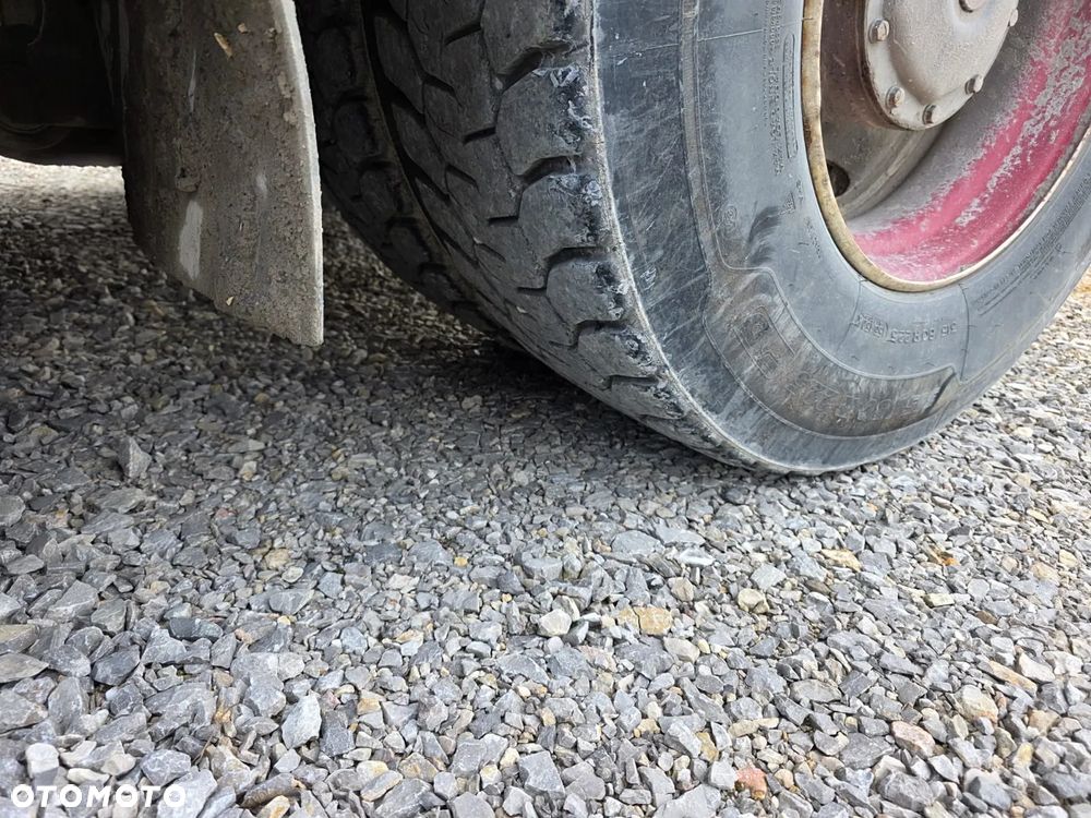 Mercedes-Benz Arocs - 8