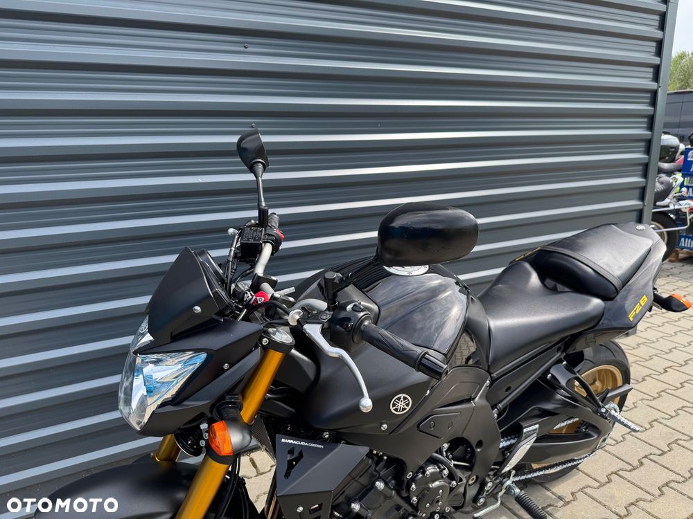 Yamaha FZ8 - 10