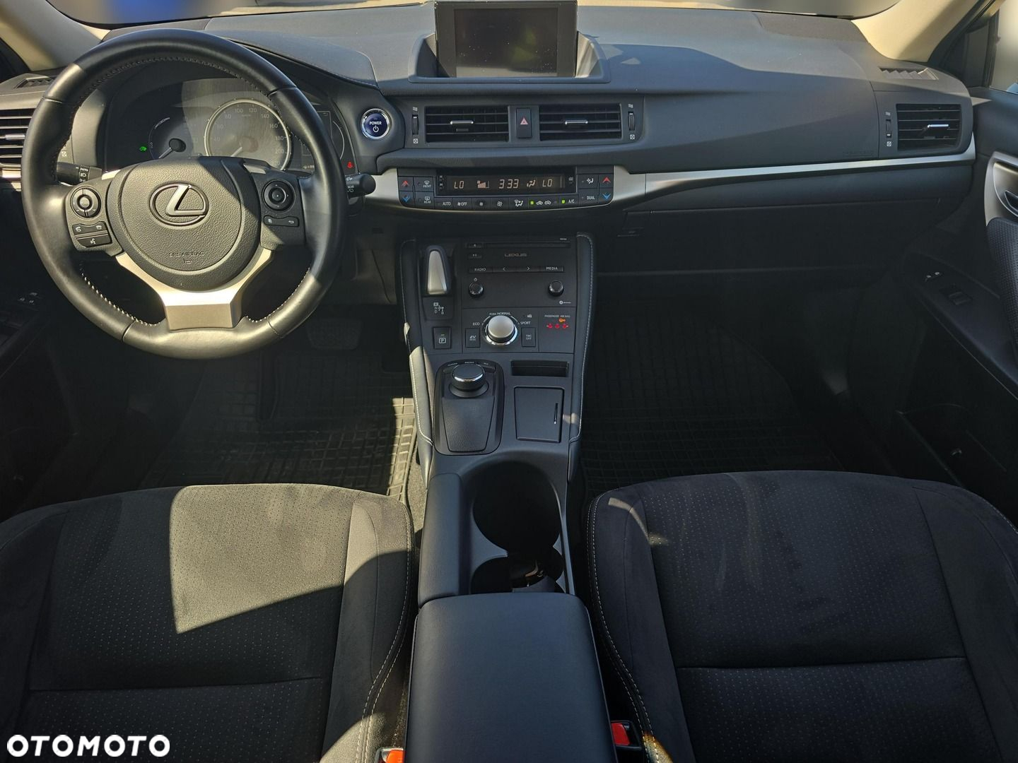 Lexus CT - 11