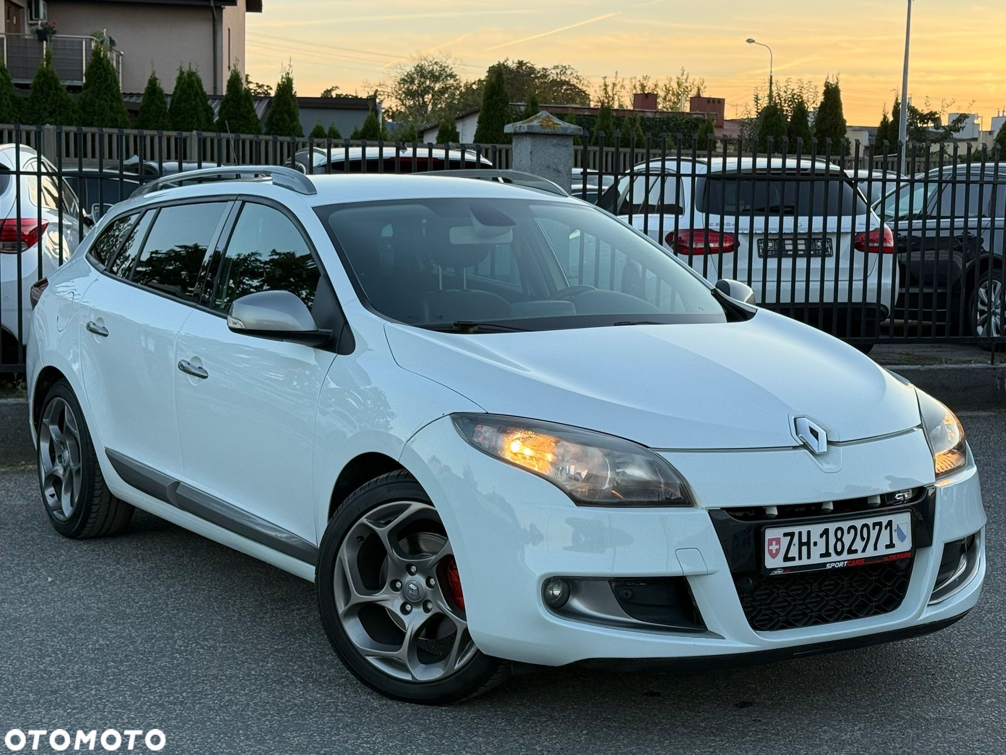 Renault Megane Grandtour TCe 180 GT - 1
